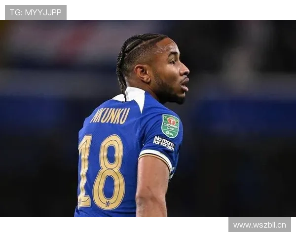 恩昆库在法国队的轮换竞争与战术角色解析