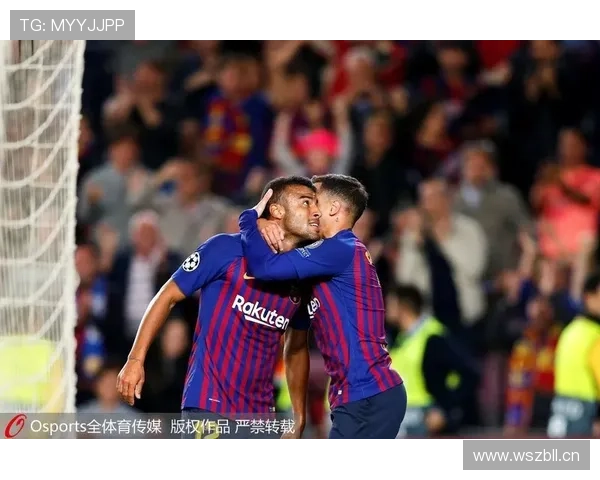 拉菲尼亚今晨一条动态：遛狗时顺手把百万跑车留在旁边，我的生活直接矮一截